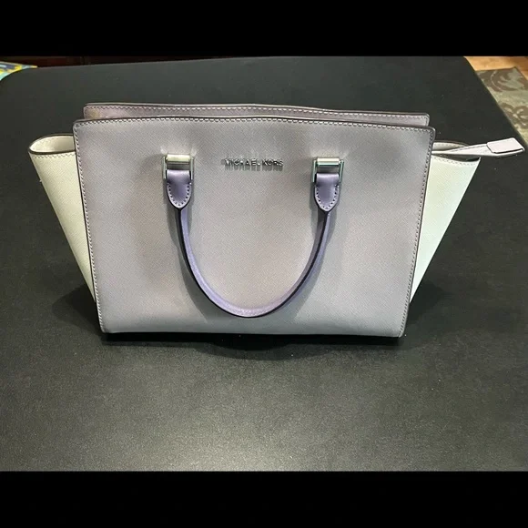 Michael Kors Selma Lilac Purple Saffiano Leather Satchel Purse